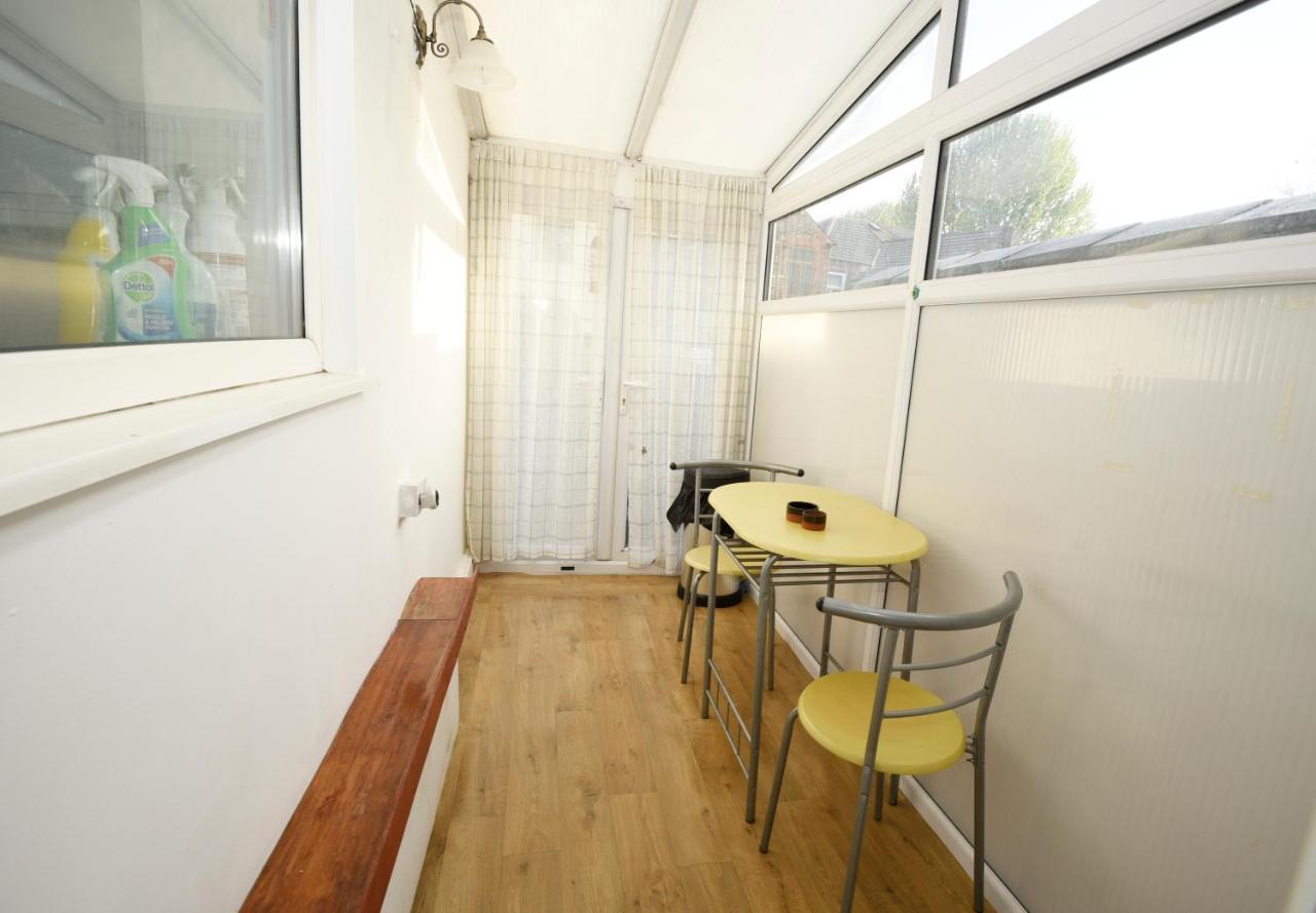 White House Apartment Manchester Luaran gambar